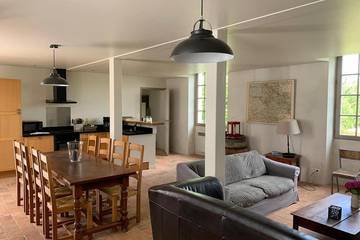 Gîte pour 8 personnes, avec jardin à Chambellay