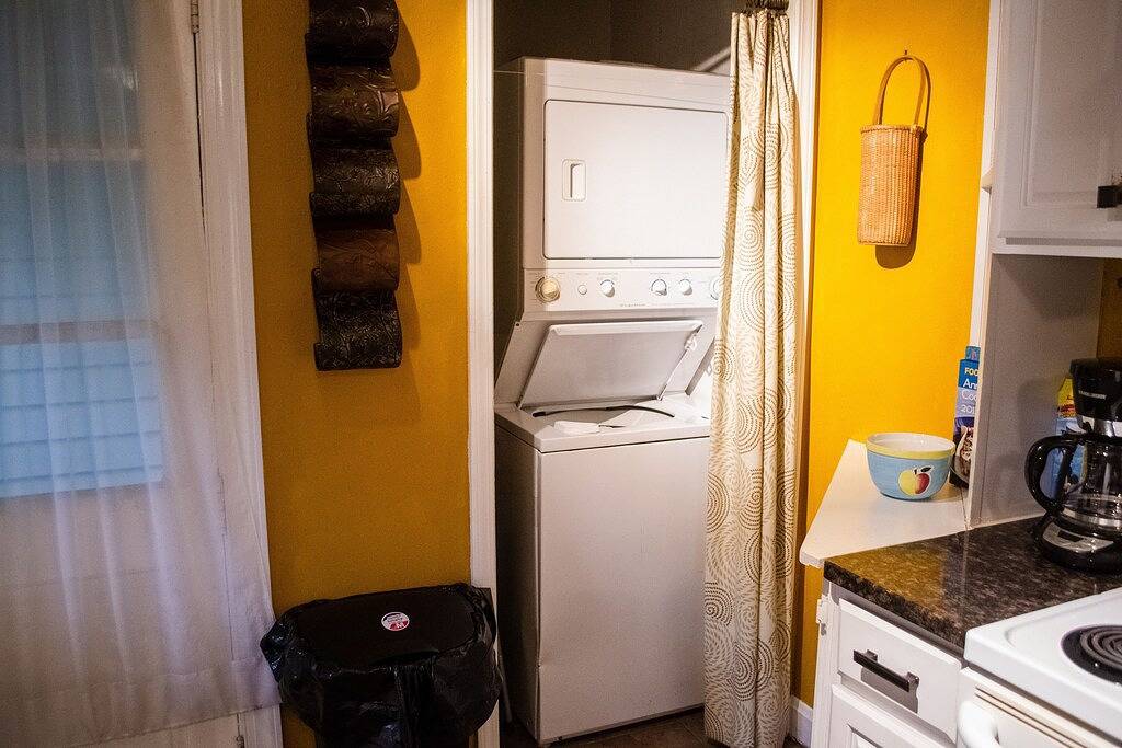 Gemütliches Cottage nur wenige Schritte von der Innenstadt von Brevard entfernt! in Brevard, Transylvania County