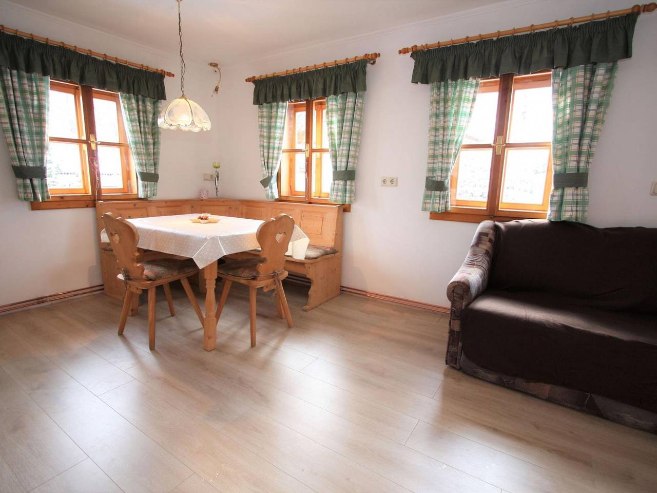 Spacious Mansion near Ski Area in Salzburg in Eben im Pongau, Tennengau