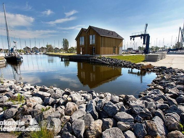 Ferienhaus für 4 Personen, mit Garten und Seeblick