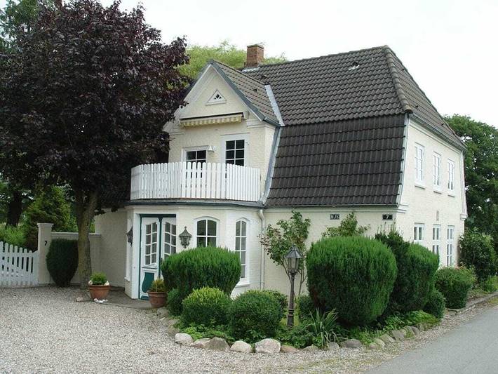 Ferienhaus für 8 Personen, mit Terrasse und Garten in Stoltebüll