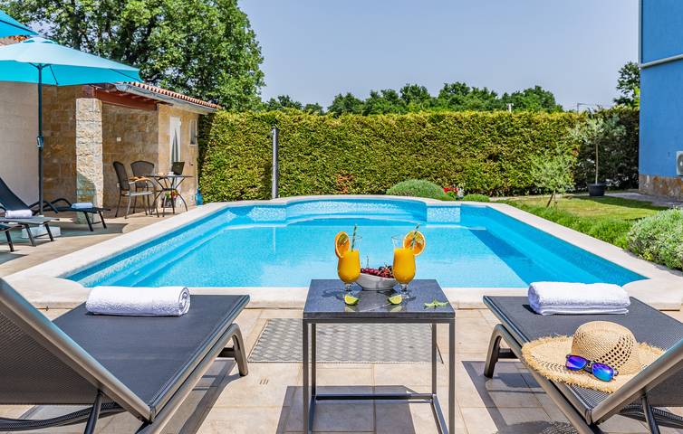 Villa für 12 Personen, mit Pool, mit Haustier in Istrien