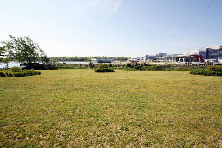 Ferienwohnung für 4 Personen, mit Balkon und Seeblick in Heiligenhafen