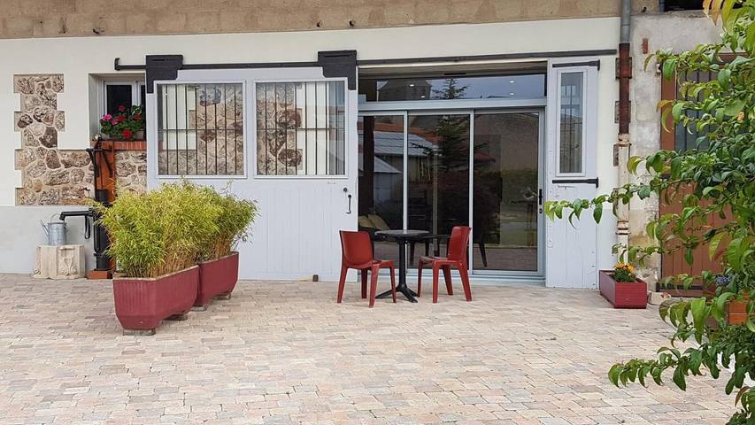 Gîte pour 4 personnes, avec Terrasse ainsi que Jardin et Vue dans Époye - 2