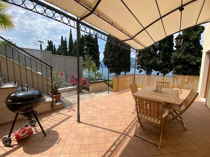 Ferienwohnung für 6 Personen, mit Balkon und Seeblick am Gardasee