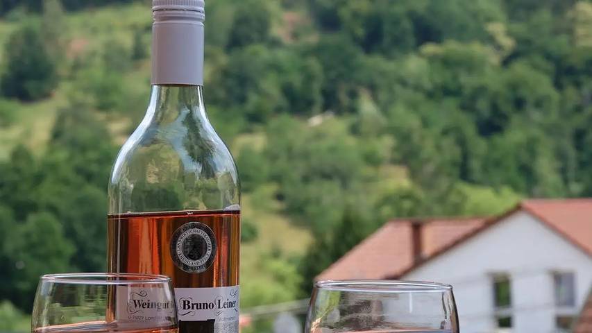 Gîte pour 2 personnes, avec terrasse à Dernbach - 3