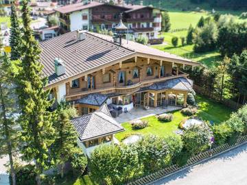 Maison d’hôte pour 2 personnes, avec sauna et terrasse ainsi que piscine et vue à Hintertux
