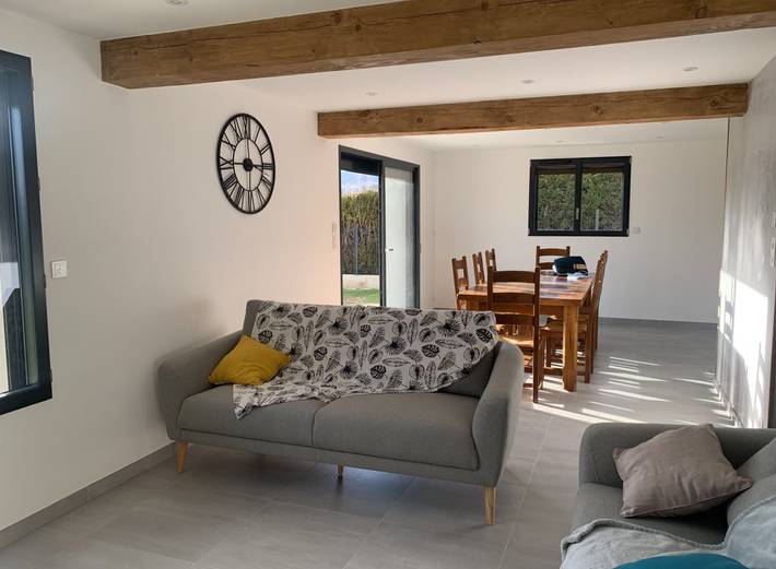 Gîte pour 8 personnes, avec jardin et terrasse dans Peyre-en-Aubrac - 4