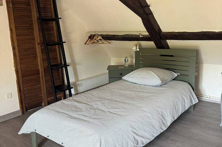 Charming estate with heated pool & private pond - Up to 16 people. in Armaillé, Segré und Umgebung