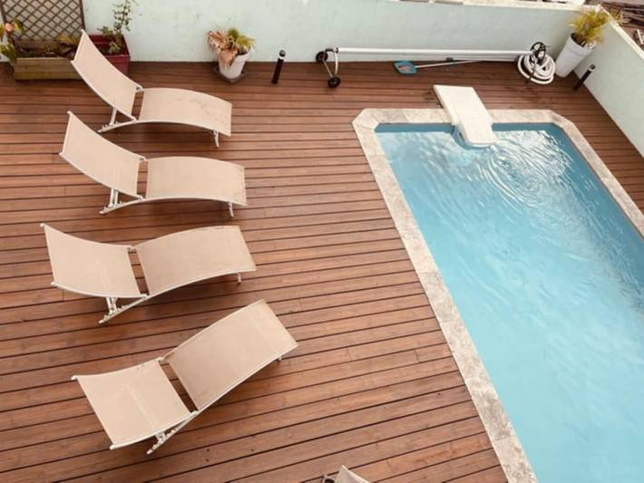 Location de vacances pour 10 personnes, avec jacuzzi et terrasse ainsi que jardin et piscine, animaux acceptés dans Belvédère de Bois Court - 3