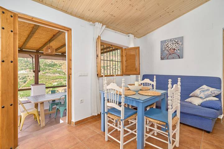 Landhuis 'Olivar 30' met uitzicht op de bergen, Wifi en airconditioning in Torrox, Cordillera Penibética