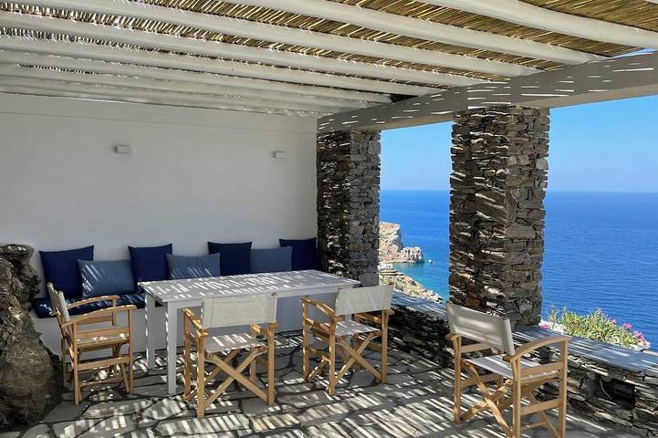 Villa for 6 people, with balcony and garden in Sifnos