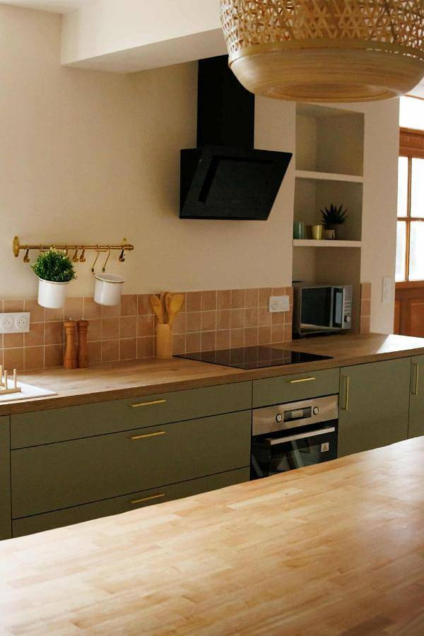 Location de vacances pour 14 personnes, avec vue et jardin à Chassignolles