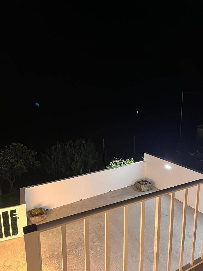 Location de vacances pour 4 personnes, avec terrasse ainsi que jacuzzi et jardin à Povoação - 3