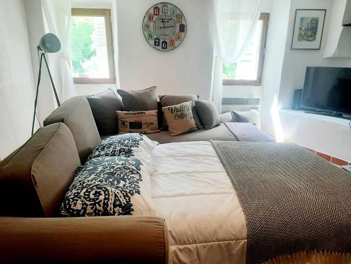 Location de vacances pour 6 personnes, avec vue sur le lac et vue ainsi que piscine et jardin à Le Cannet-des-Maures - 4