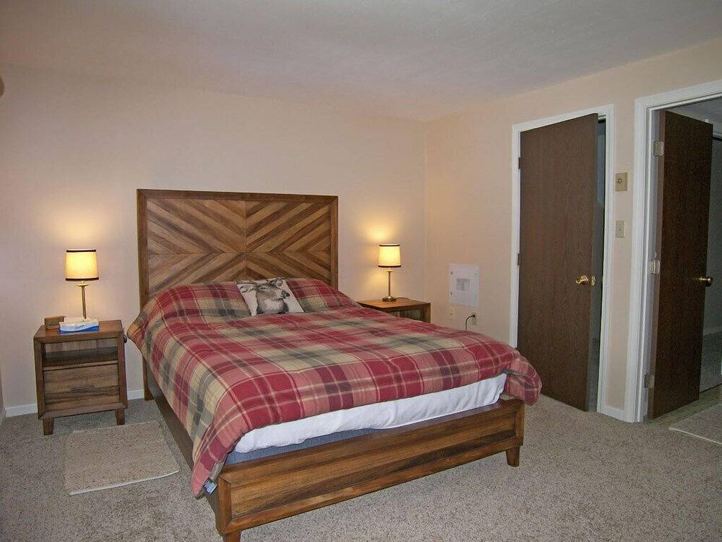 A0205- Verwaltet von Loon Reservation Service - Nh Mahlzeiten & Zimmer-Lizenz # 056365 in Woodstock (NH), Franconia Notch