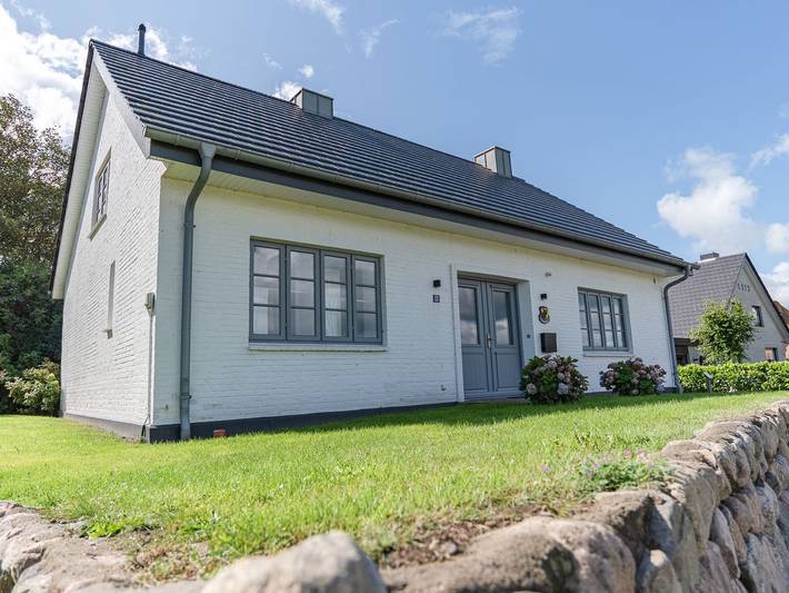 Ferienhaus für 4 Personen, mit Garten und Terrasse, kinderfreundlich in Alkersum - 2