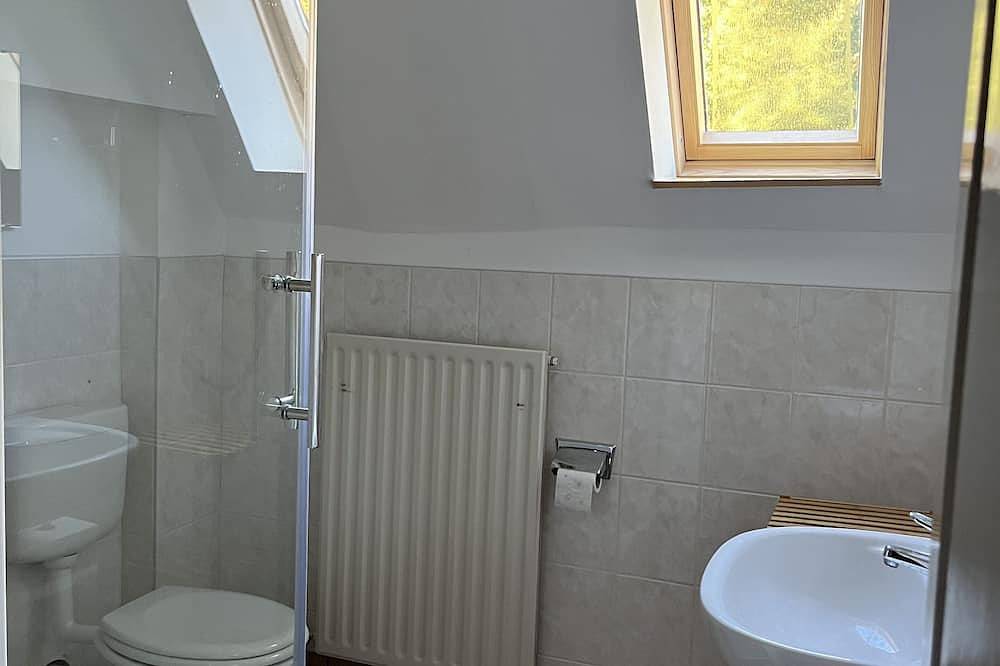 Ganze Wohnung, Light and airy apartment in Umgebindehaus in Jonsdorf, Zittauer Gebirge