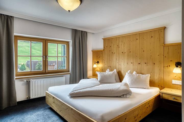 Ferienanlage für 2 Personen, mit Balkon und Terrasse sowie Garten und Pool in den Alpen - 4