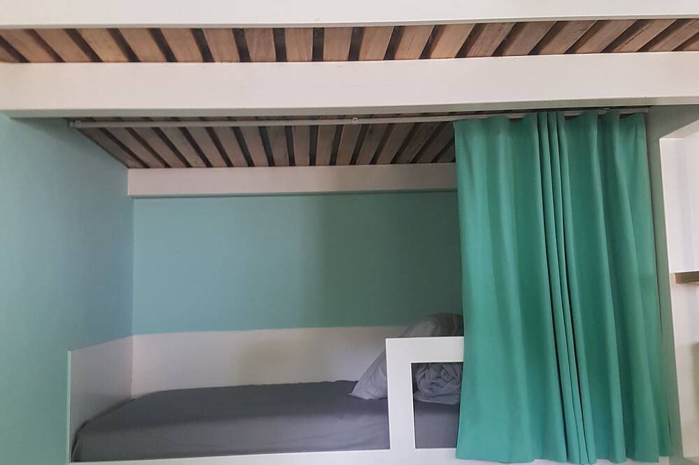 Conde Surf Camp - by the ocean (entire house pvt) in Vila do Conde, Porto Distrikt