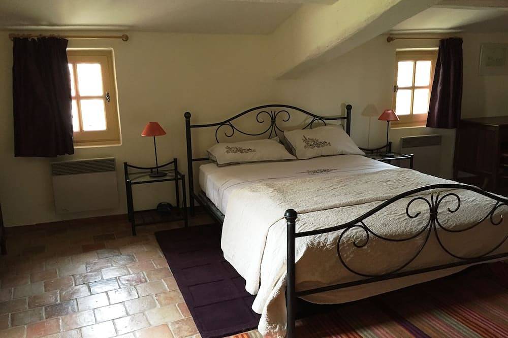 Charmantes Haus im Herzen eines malerischen Dorfes im Luberon in Saint-Martin-de-Castillon, Regionaler Naturpark Luberon