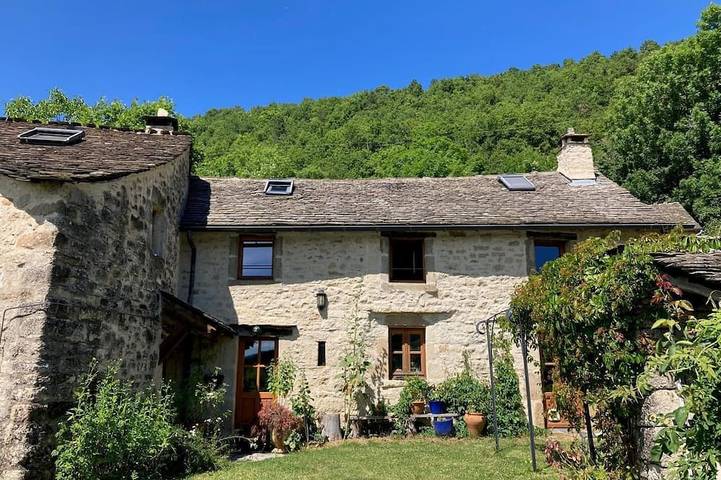 Location de vacances pour 2 personnes, avec jardin à Vebron