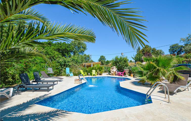 Maison de vacances pour 4 personnes, avec terrasse ainsi que piscine et jardin, animaux acceptés - 1