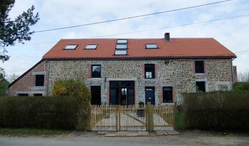 Location de vacances pour 3 personnes, avec jardin et vue à Cerfontaine - 3