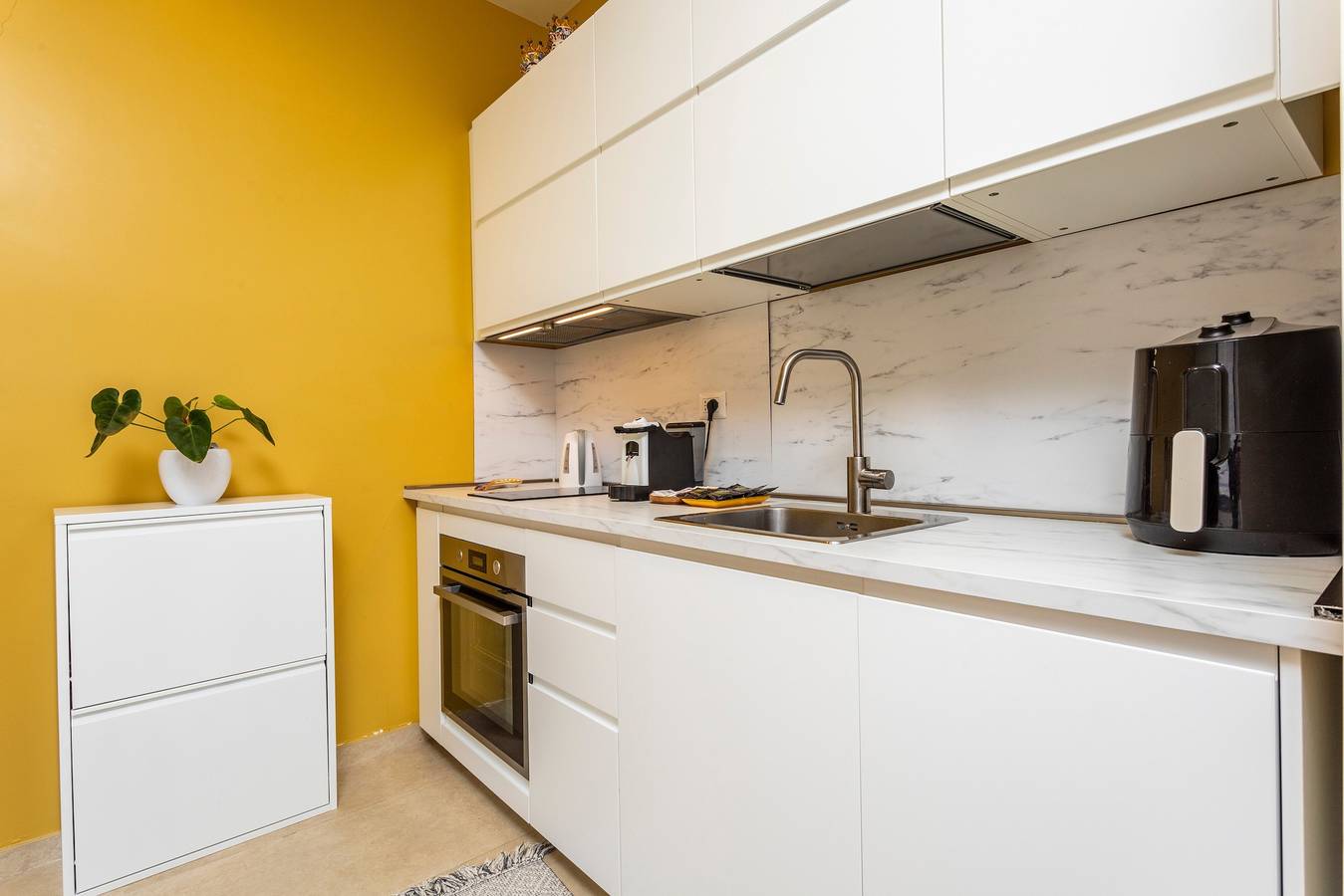 Appartement entier, Appartement « Rosemary Home - Profumi di Sicilia » avec terrasse commune, Wi-Fi et climatisation in Catane, Province de Catania
