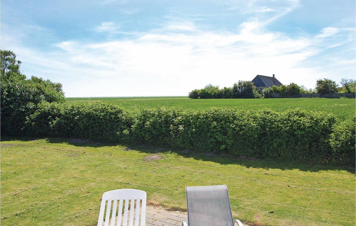 Holiday home for 10 people with terrace in Tønder Region