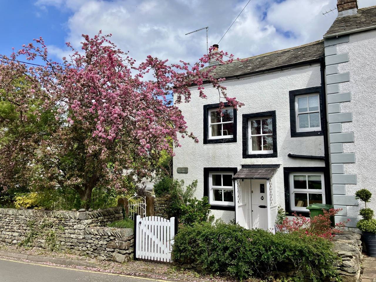 The Blacksmiths Cottage, Pooley Bridge in Pooley Bridge, Lake District