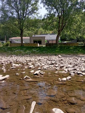 Cottage pour 10 personnes, avec balcon ainsi que vue et jardin à Comblain-au-Pont