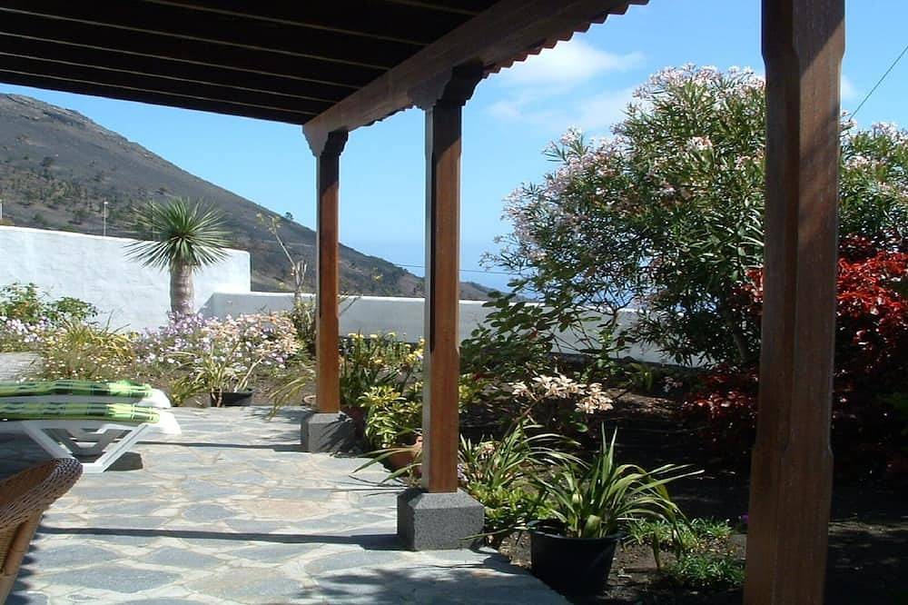 Casa los Viñedos, con vistas al mar y los Volcanes. Fuencaliente De La Palma in Los Quemados, Fuencaliente de La Palma