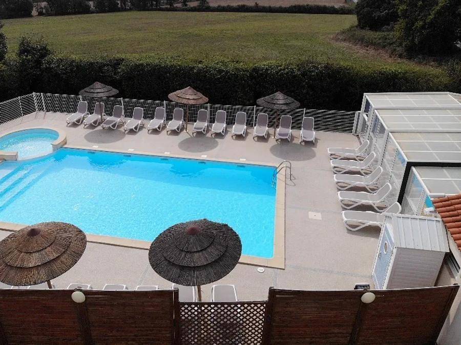Camping Le Roc  - Mobilhome 6 personas - Confort Mobil Home Tanchet - 3 habitaciones - 32 m² - Francia in Vairé, Valle del Loira