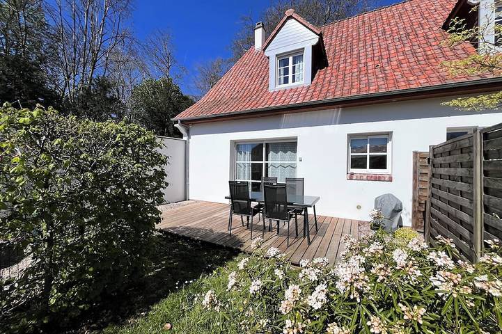 Gîte pour 6 personnes, avec terrasse et jardin