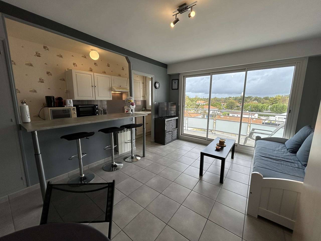 Appartement entier, Studio cabine 4 pers. avec balcon et parking, proche plage in Saint-Jean-de-Monts, Vendée