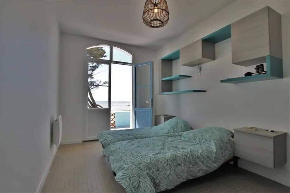 Villa Bord de mer « les pieds dans l’eau » in La Tranche-sur-Mer, Vendée