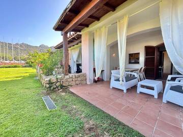 Villa pour 6 personnes, avec vue et jardin à Porto Cervo