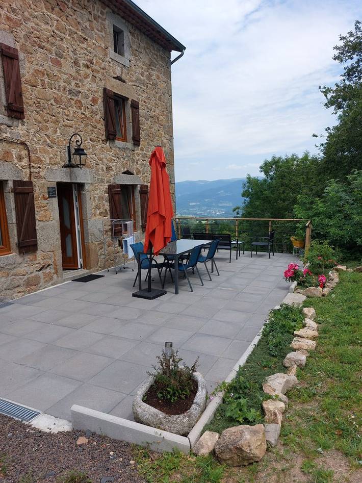Gîte pour 7 personnes, avec terrasse et jardin dans Parc Naturel Régional Livradois-Forez - 2