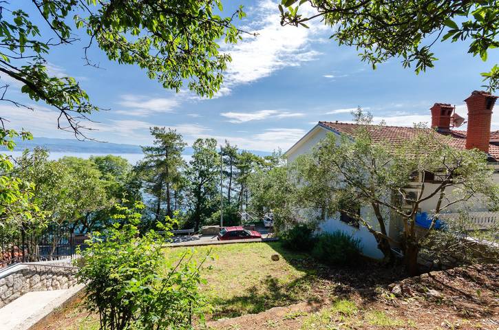 Gîte pour 6 personnes, avec terrasse et jardin à Lovran - 2