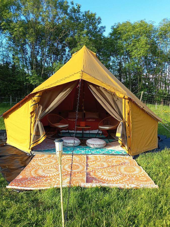 Tente pour 4 personnes, avec jardin ainsi que vue et terrasse dans Saône-et-Loire - 4