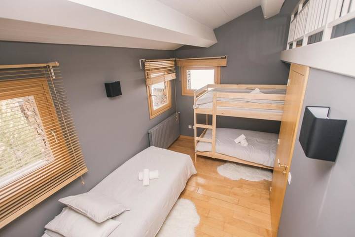 Gîte pour 19 personnes, avec terrasse et vue, animaux acceptés à Pas de la Case - 4