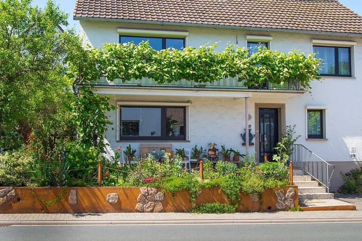 Ferienwohnung für 3 Personen, mit Garten