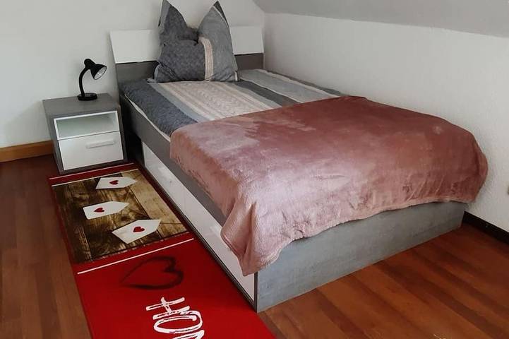 Ganze Wohnung, Am Schlosspark in Gehren, Thüringer Kernland