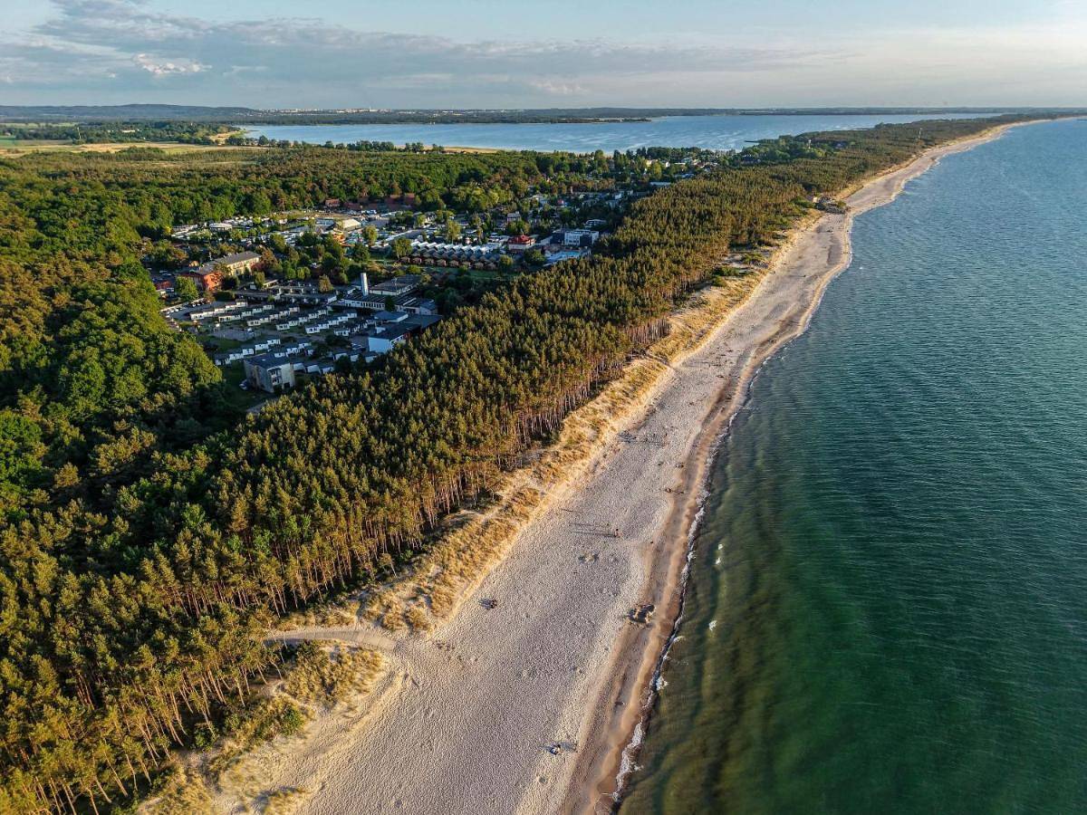 Ow Jaroszowiec in Granica Łazy, Powiat Koszaliński