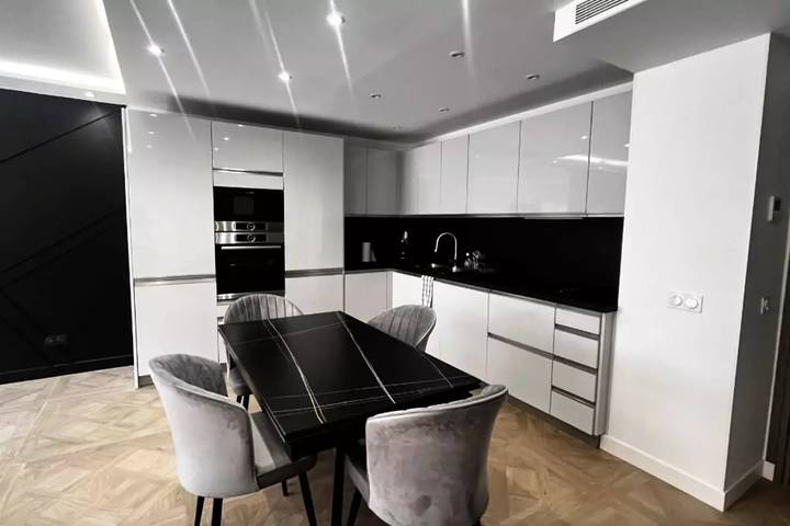 Gîte pour 4 personnes, avec balcon dans Plage de Juan-les-Pins - 4