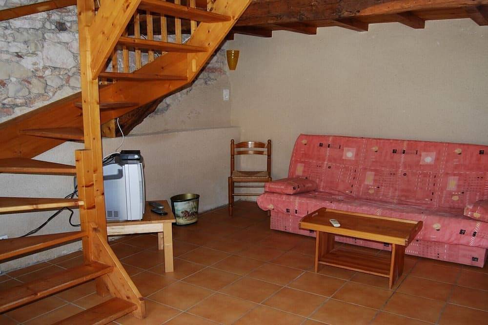 Gite avec piscine à la campagne pres d Albi in Cadalen, Région d'Albi