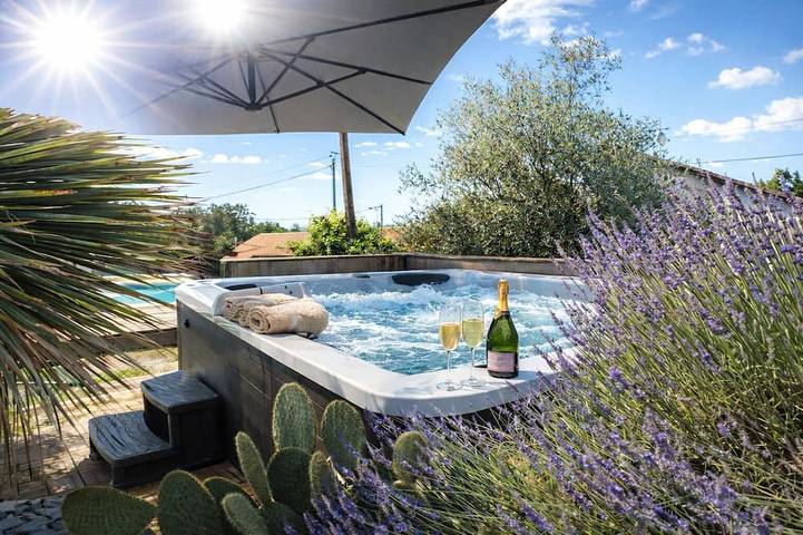 Maison de vacances pour 8 personnes, avec jacuzzi et jardin - 1