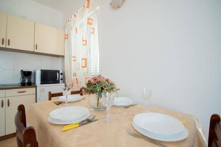 Ganze Wohnung, Apartments Batinic - Two Bedroom Apartment with Terrace and Sea View (St) in Supetar, Brac