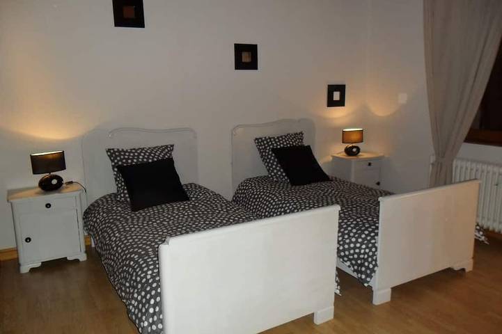 Gîte pour 6 personnes, avec terrasse et jardin, animaux acceptés à Russ (homonymie) - 3